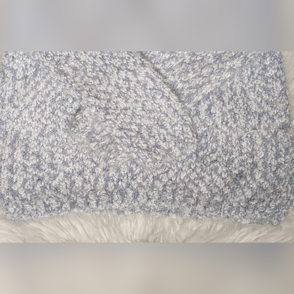 EUC Buffalo David Bitton sky blue/white marled fuzzy luxuriously soft crew neck - Picture 4 of 15